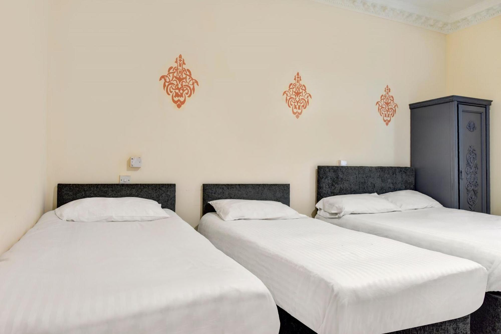 Empire Hotel Лестър Екстериор снимка
