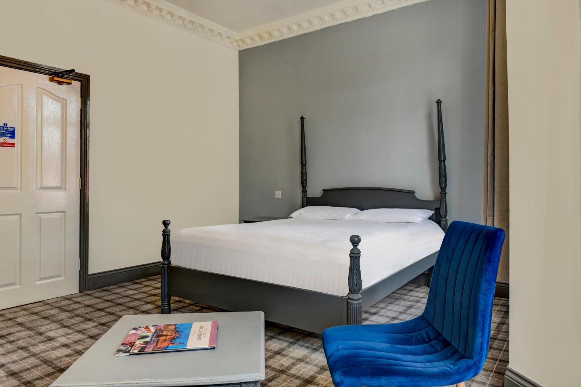Empire Hotel Лестър Екстериор снимка