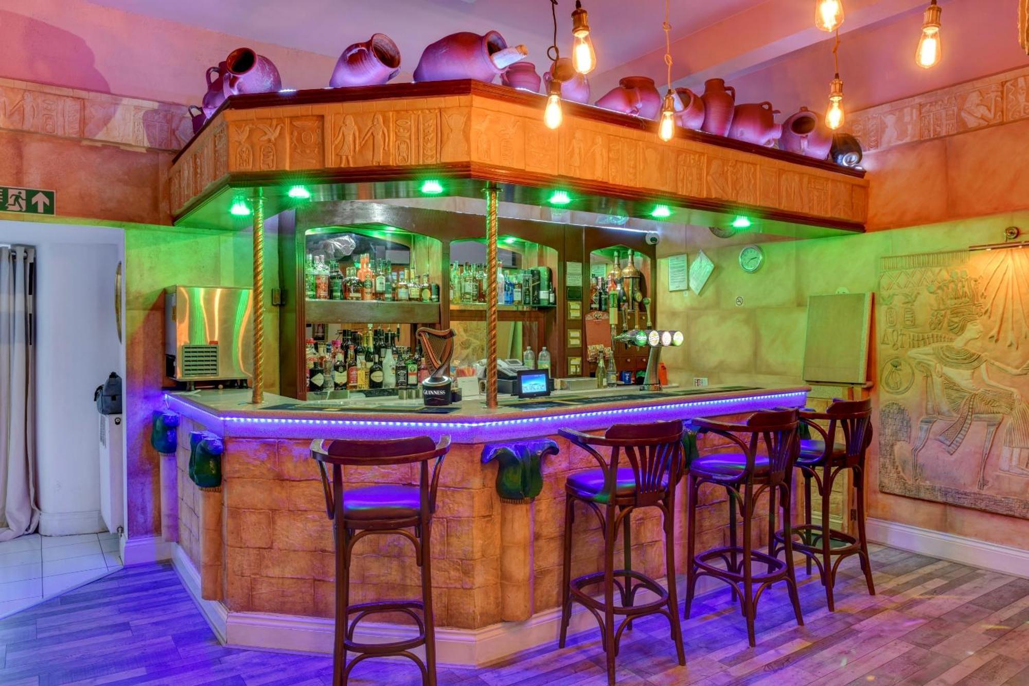 Empire Hotel Лестър Екстериор снимка