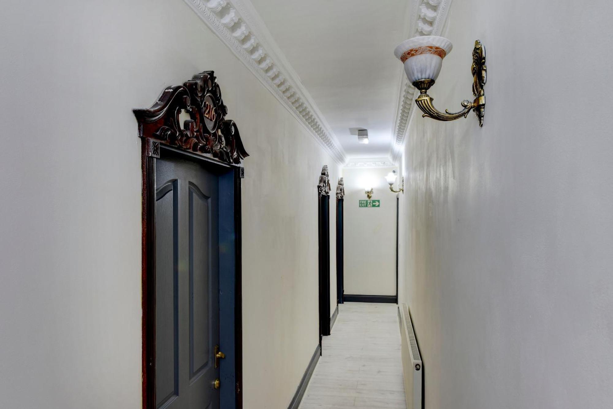 Empire Hotel Лестър Екстериор снимка