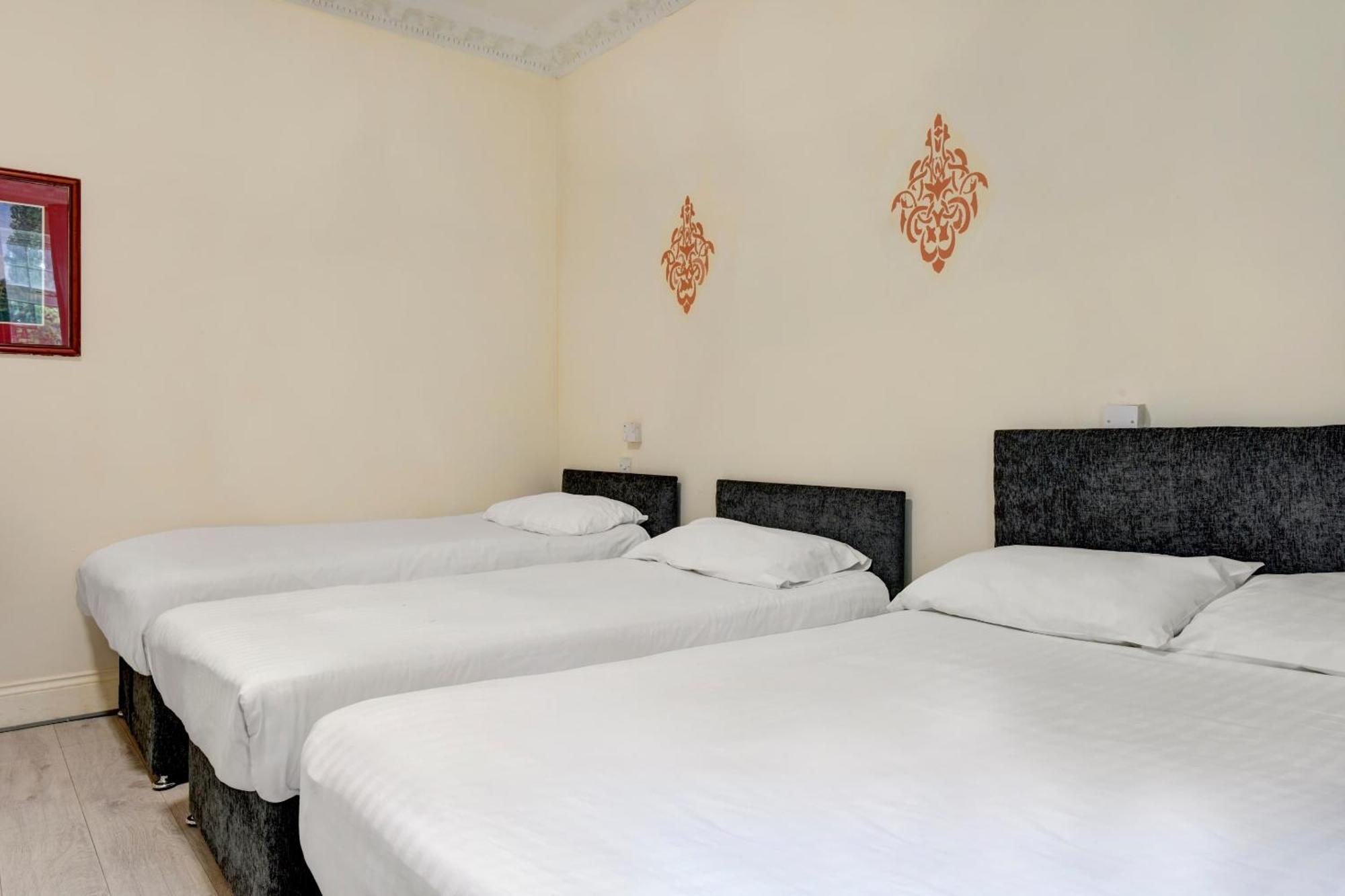 Empire Hotel Лестър Екстериор снимка