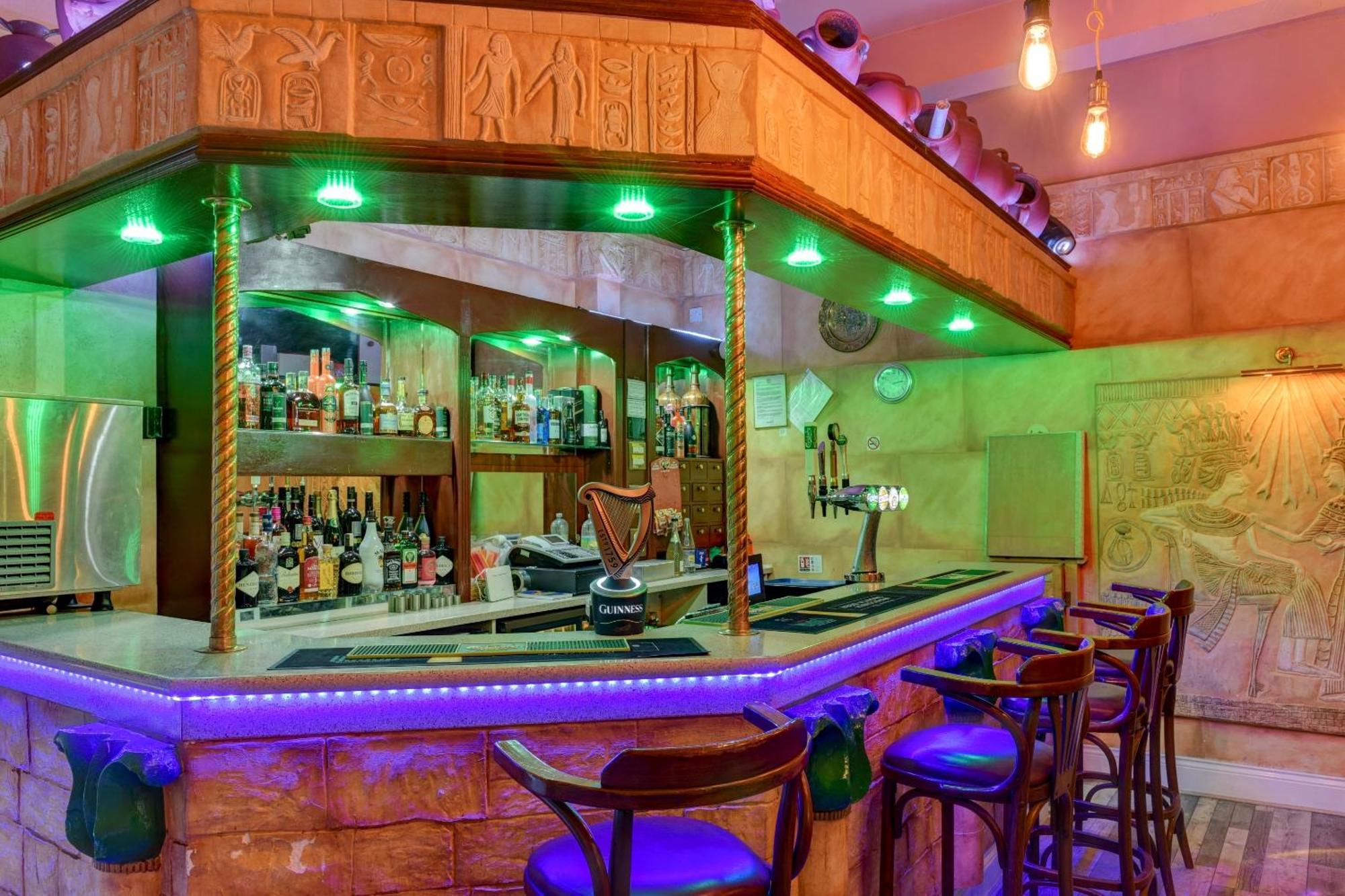 Empire Hotel Лестър Екстериор снимка